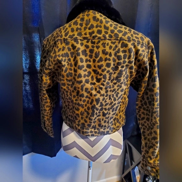 Cheetah Animal Print Jean Jacket - Picture 2 of 3